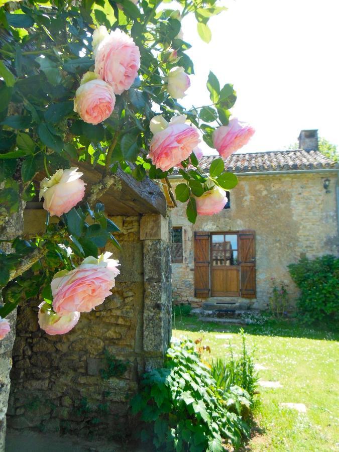Hauts De Sentelines Sejour Authentique En Pleine Nature Gavaudun ภายนอก รูปภาพ